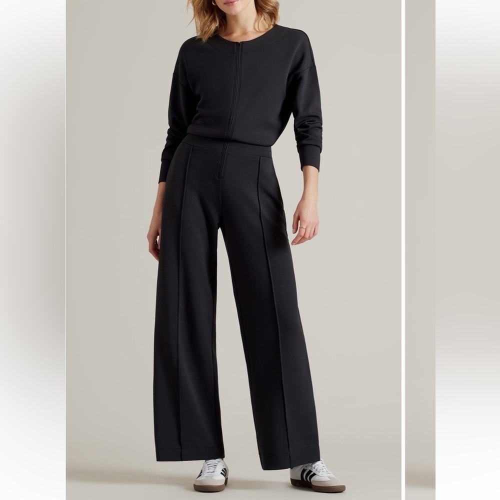 RHÔNE DreamGlow wide leg jumpsuit. sz med.